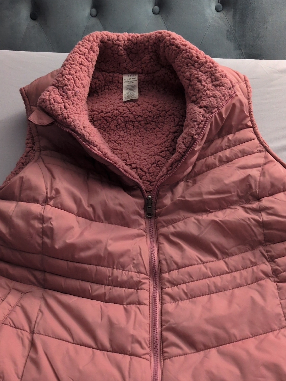 Women's Mauve Puffer Vest with Sherpa Lining